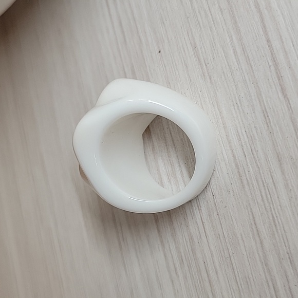 BUTTERCUP BLOSSOM RING, METAL FREE - Picture 7 of 8